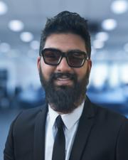 Sandy Sasidhar Headshot